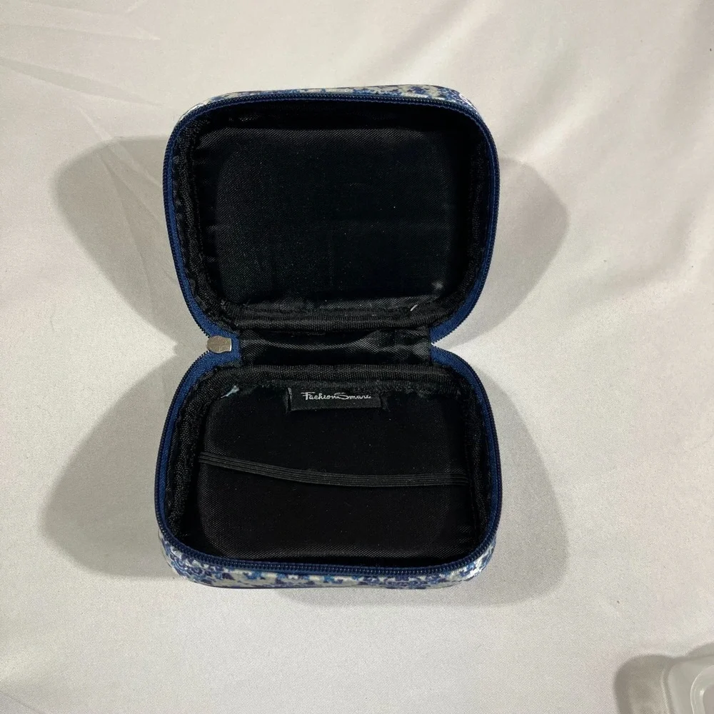 Fashion Smart Travel Pill Organizer Case Blue Floral 7 Day Weekly Storage